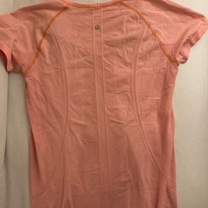 Women’s Lululemon Shirt